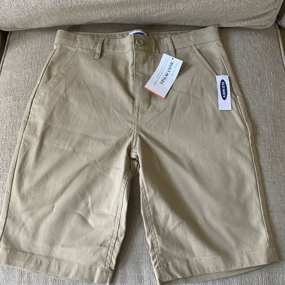 Old Navy young short